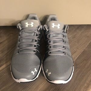 Men’s Under Armour Micro G shoe